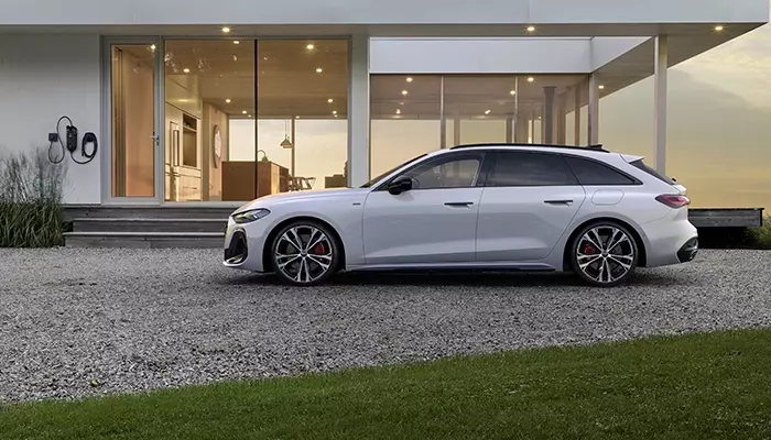 De nieuwe A5 Avant e-hybrid quattro