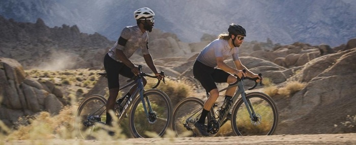 De nieuwe Giant Revolt gravelbike | Lichter en sneller