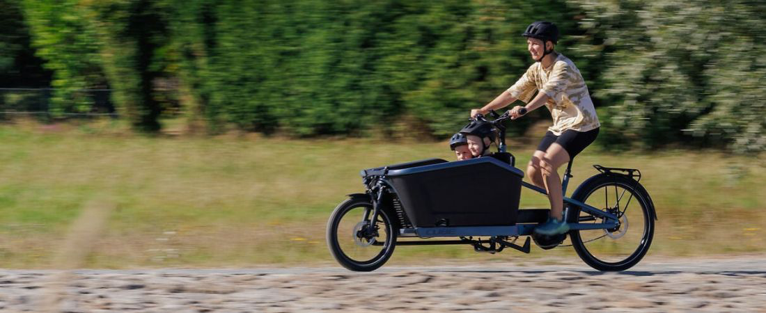 Cube Cargo elektrische bakfiets actiefoto