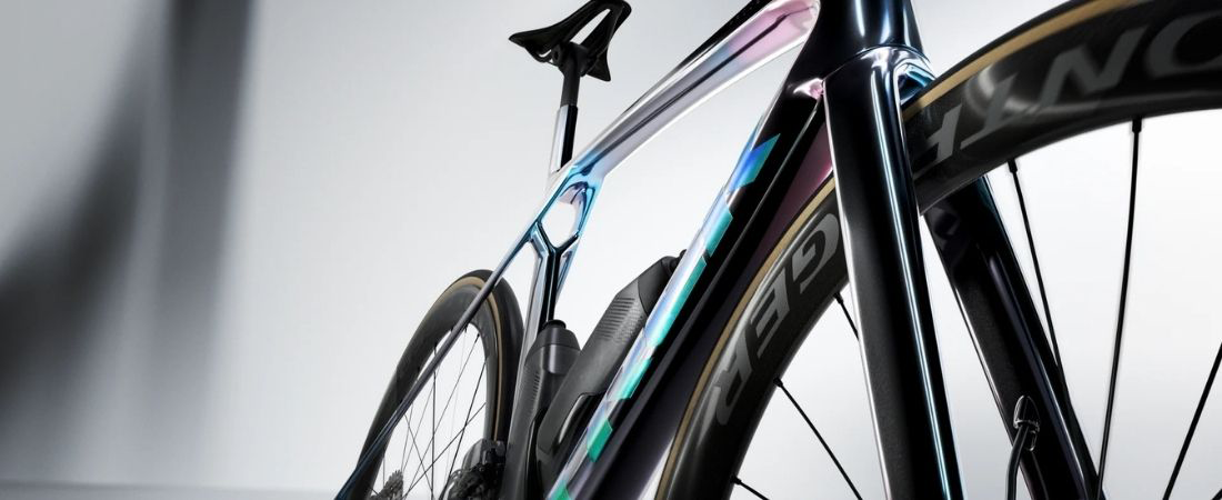 Trek Madone Gen 8 beautyshot