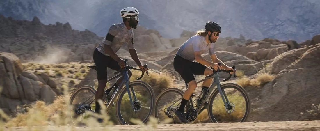 De nieuwe Giant Revolt gravelbike | Lichter en sneller