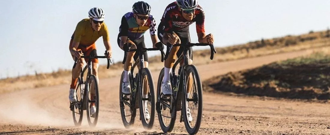 Giant Revolt at gravelrace in action