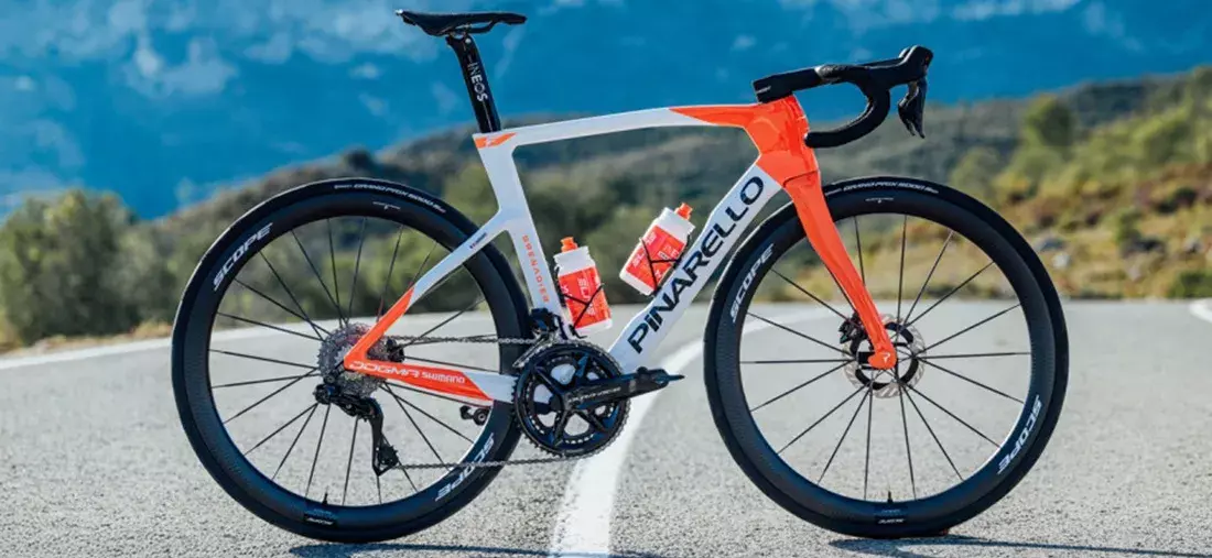 Pinarello Dogma F Team Ineos Grenadiers team