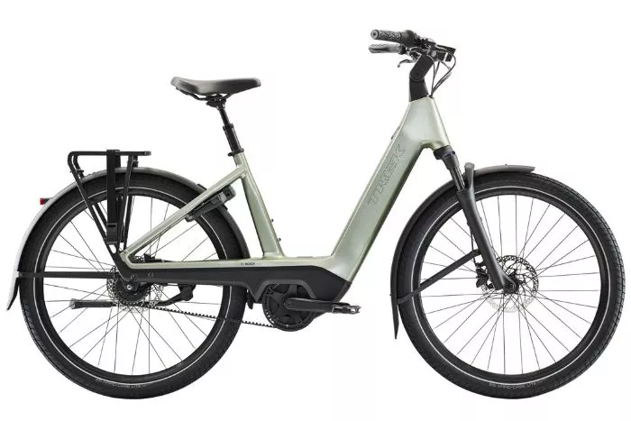 Trek Charter+ 4 N5 scoort 8.2 in AD Fietstest 2026