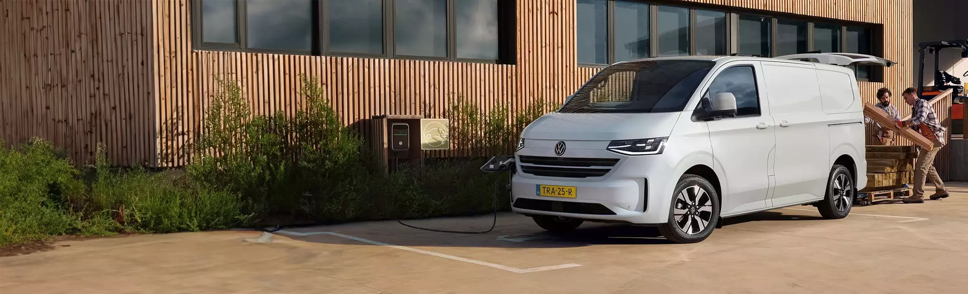 Transporter e-Hybrid